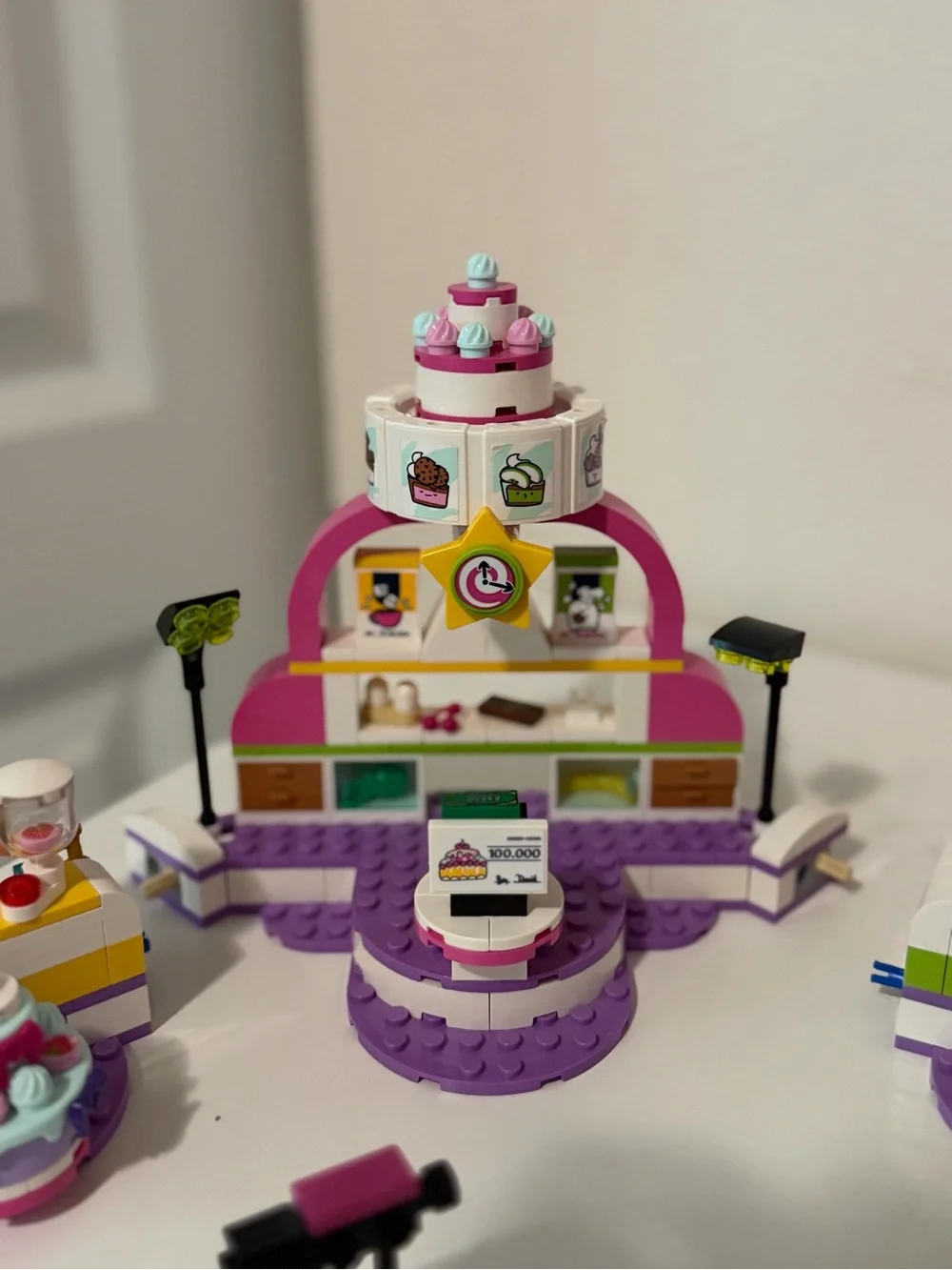 Lego Friends Pink baking competition Lego set